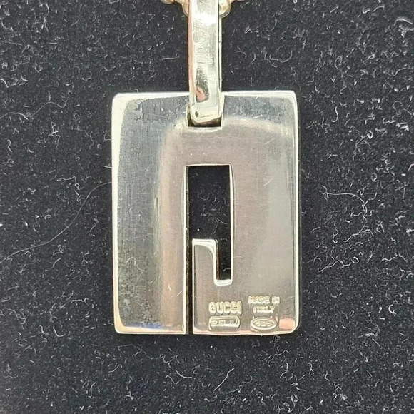 Gucci Wide  Band Ring & G Motif Pendant - Picture 3 of 14